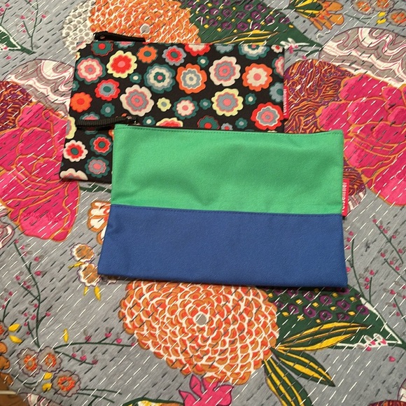 2 reisenthel case 1 -blue/green 1- black/colorful flowers - Picture 1 of 9